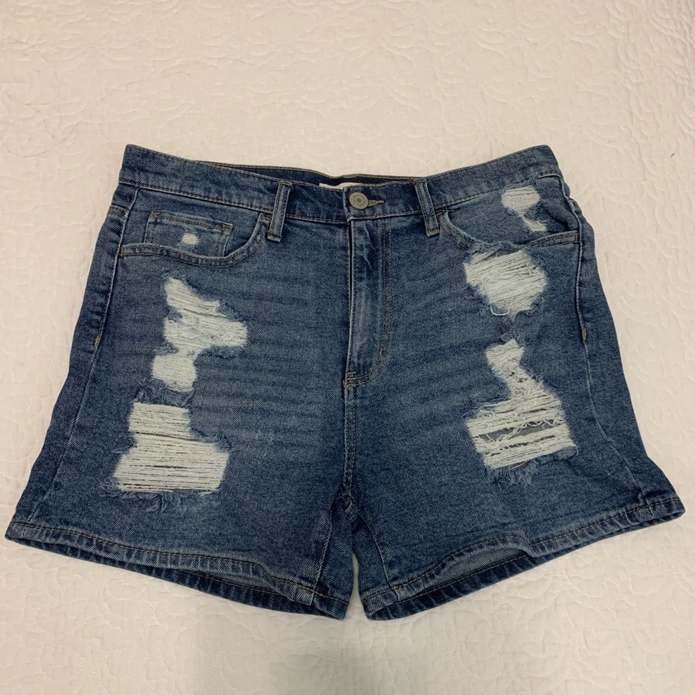 SO High-Rise Vintage Stretch Mom Short Size 13